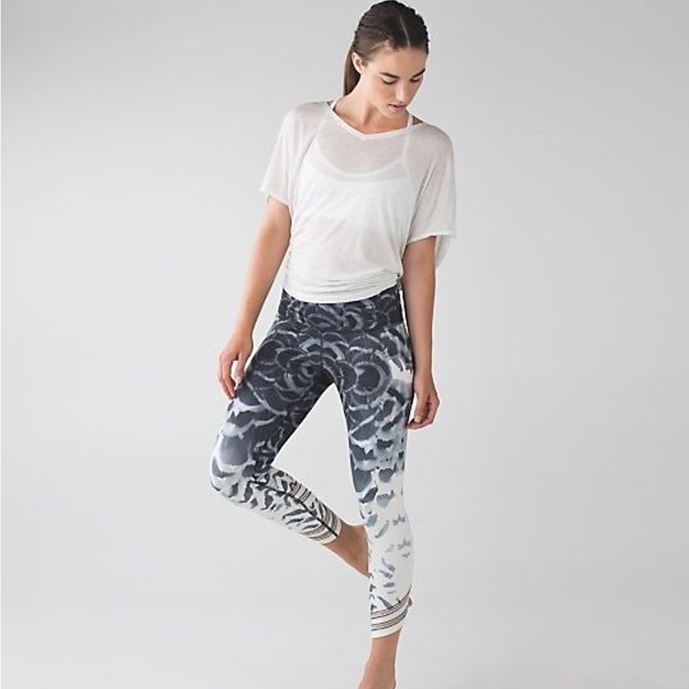 Lululemon High Times Leggings Pretty Plume Angel Wing  Women’s Size 4